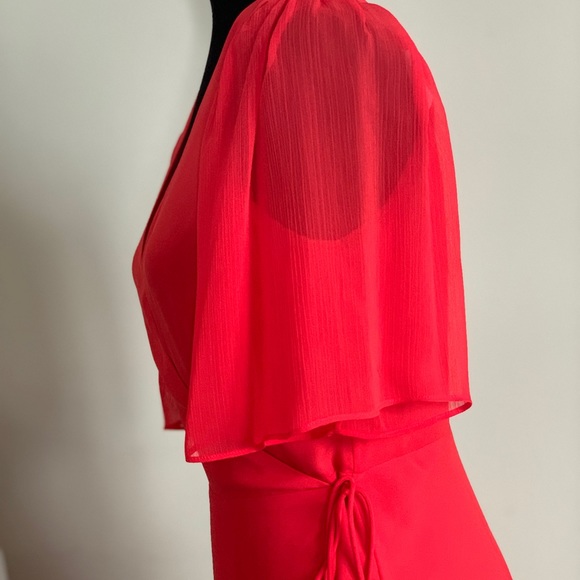 A "True Wrap" Suri Flutter Sleeve Dress - Picture 9 of 12